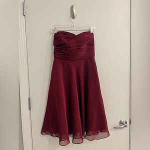 Monique Lhuillier Red Ruched Midi Strapless Dress